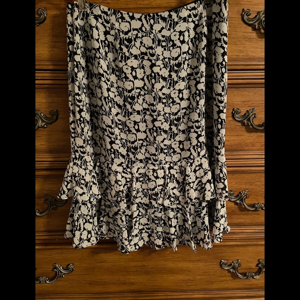 Ann Taylor Petites Skirt